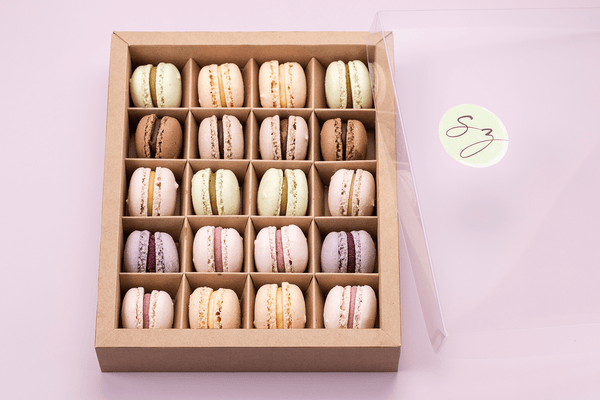 Happy Women`s Day | 20er Box | Mini Macarons